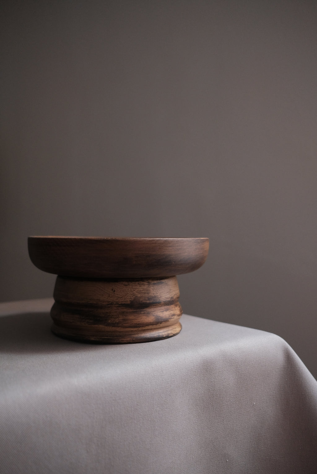 Round Pedestal Tray
